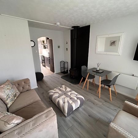 Dog Friendly Beachside Cottage No11 Kessingland With Private Parking 외부 사진