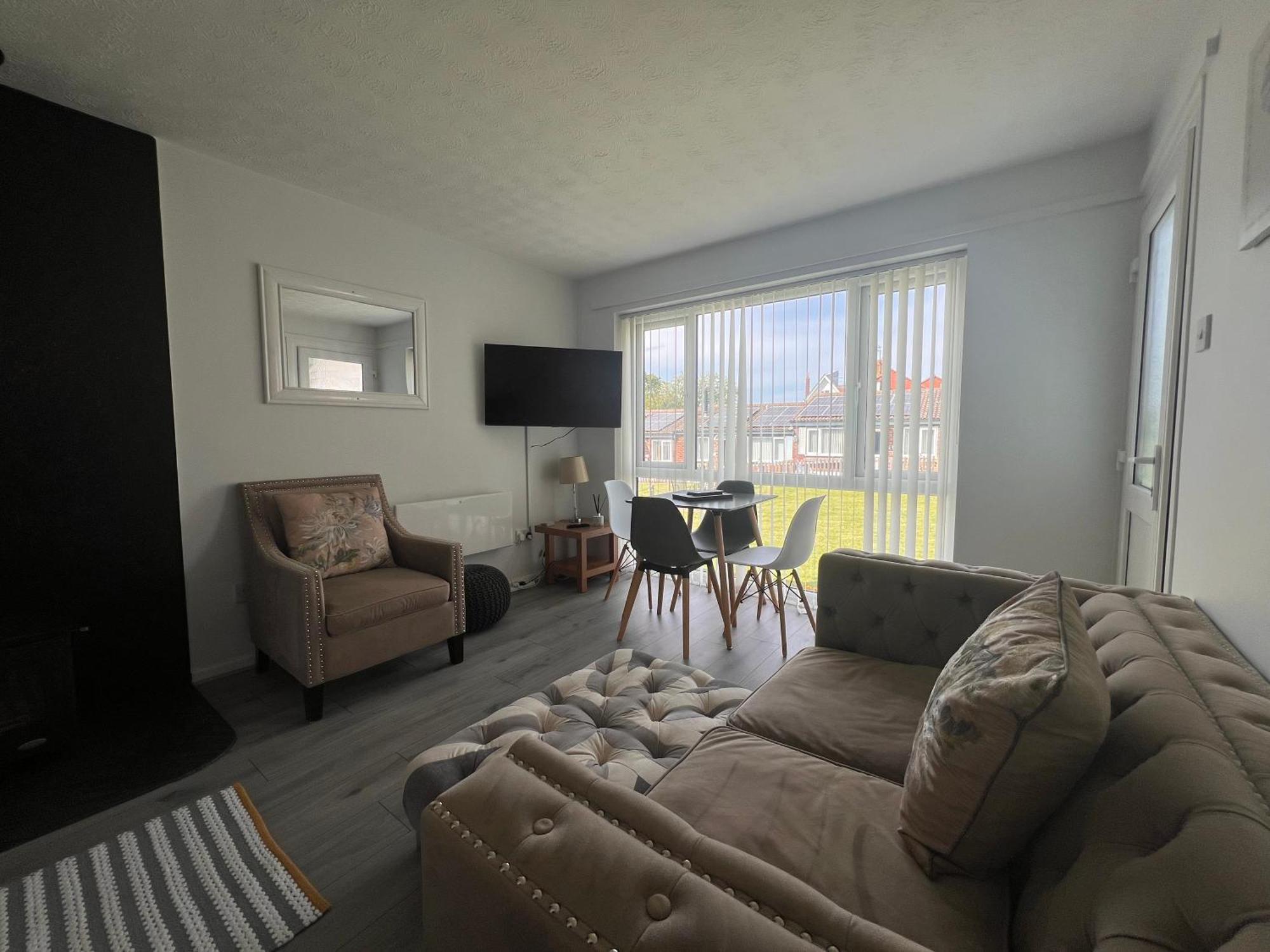 Dog Friendly Beachside Cottage No11 Kessingland With Private Parking 외부 사진